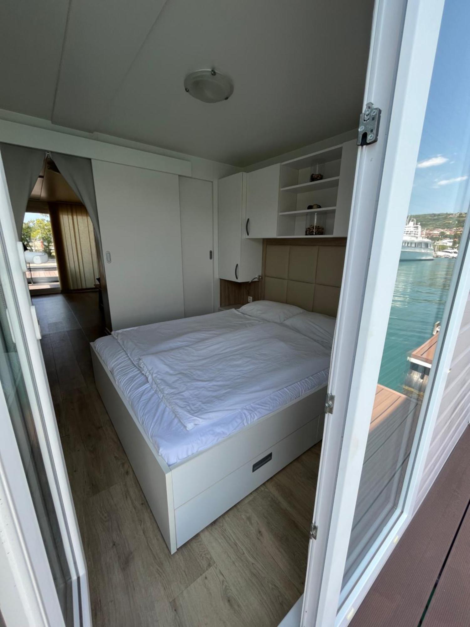 Marina Luxury Houseboat Lace Portoroz Exterior foto